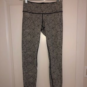 Lululemon mid rise leggings
